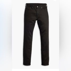 Levi’s Men’s 541 Athletic Taper Jean in Black.